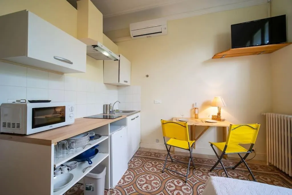 Appartements Tout Equipes Climatises Piscine Et Jardin Marsylia Apartament